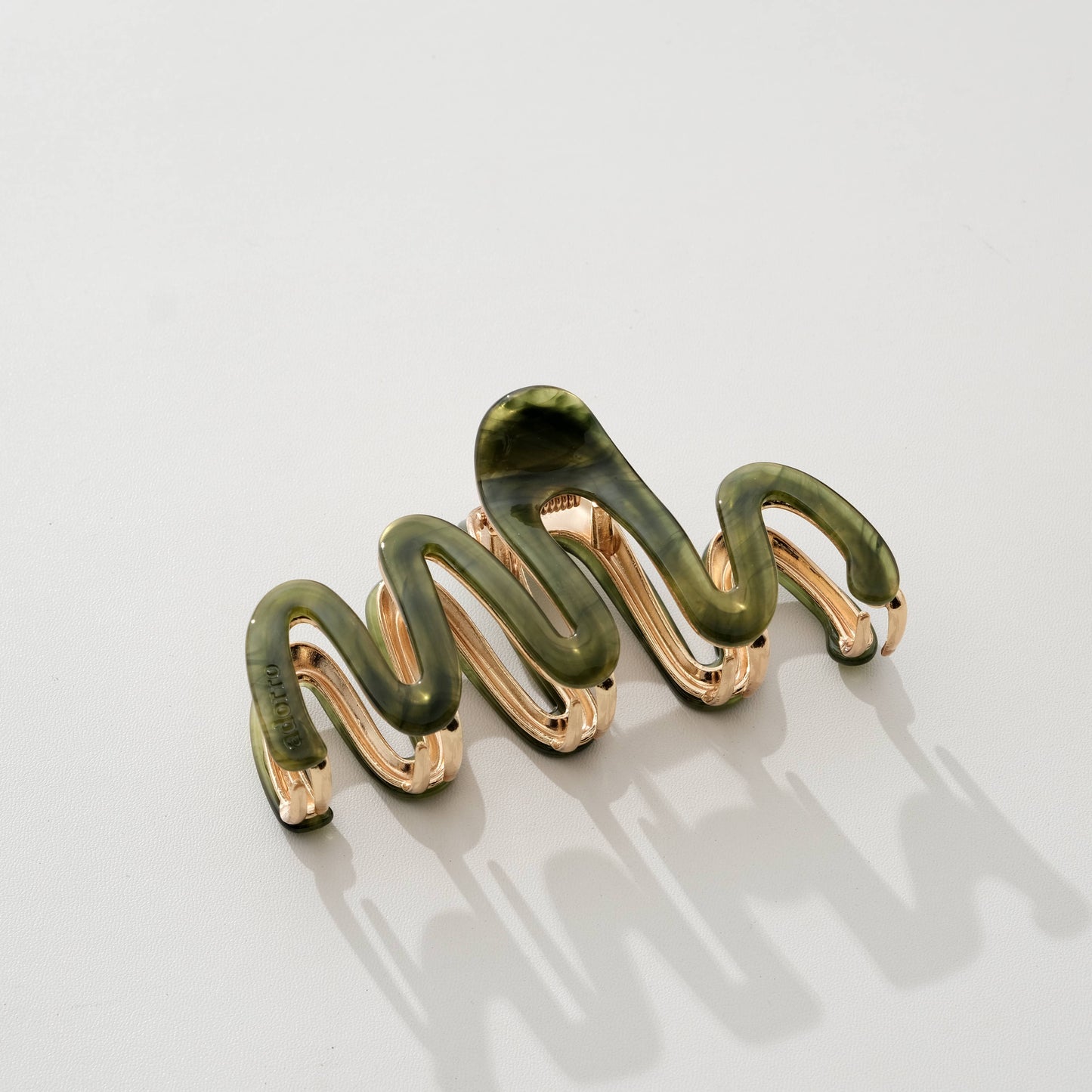 Willow Garden Squiggle Metal Claw Clip - Large: Assorted