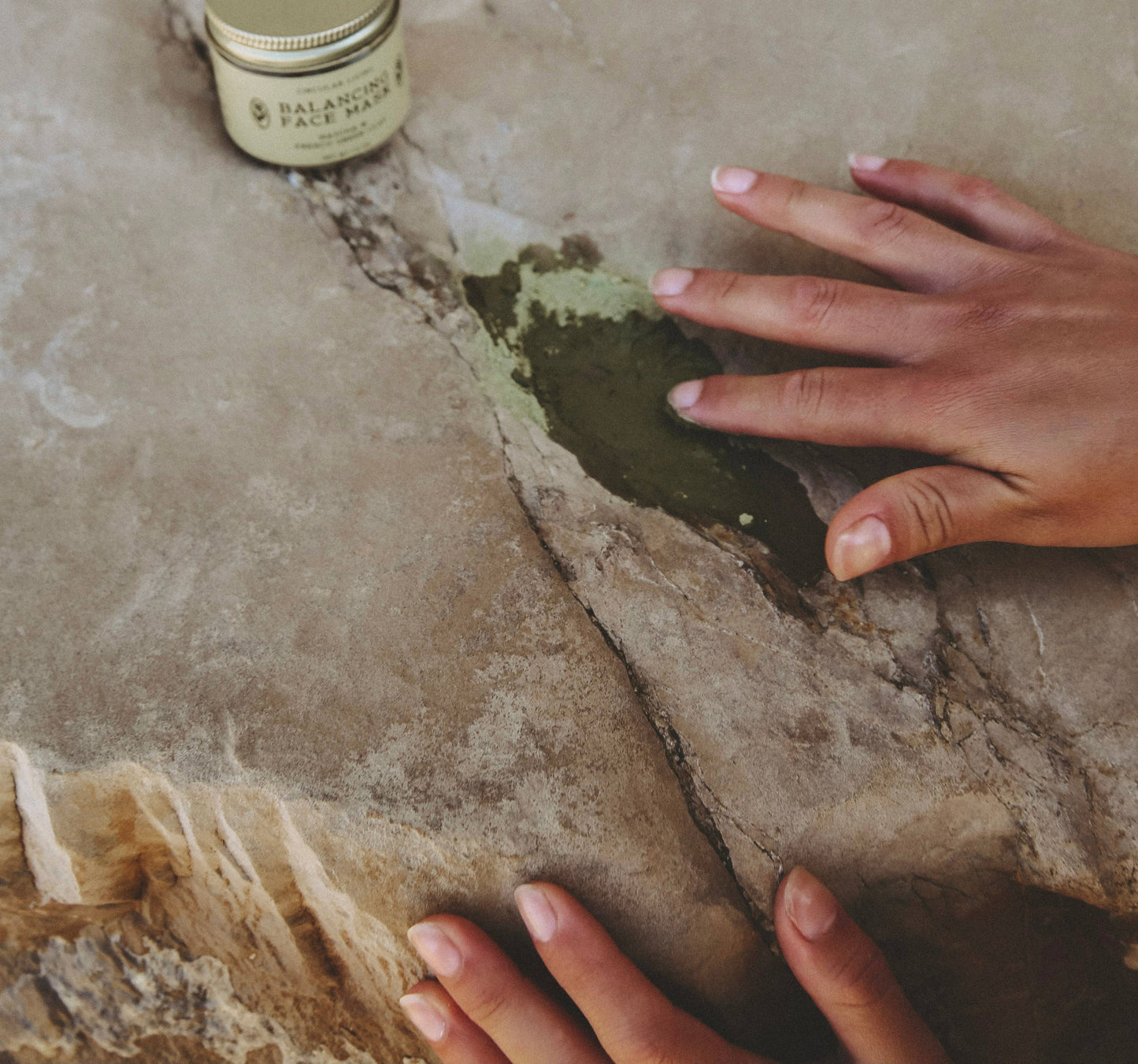 Circular Living Balancing Face Mask