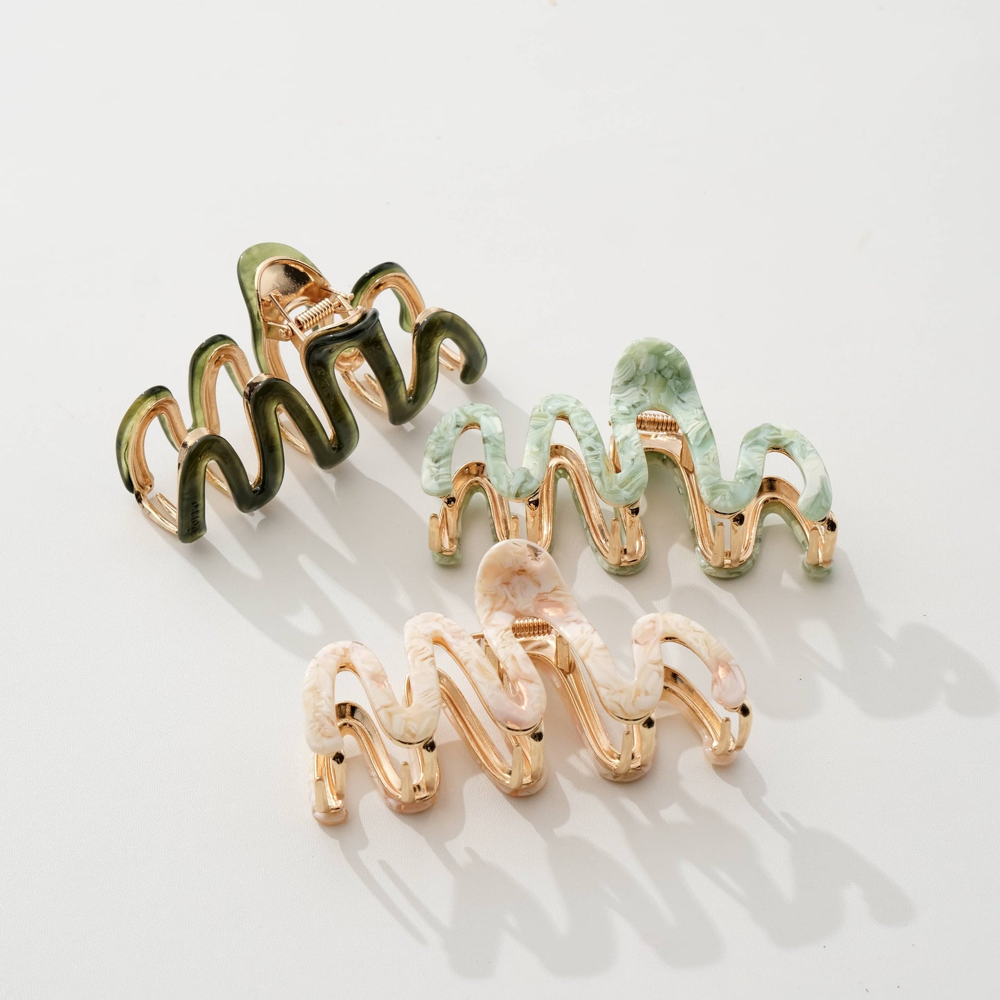 Willow Garden Squiggle Metal Claw Clip - Large: Assorted
