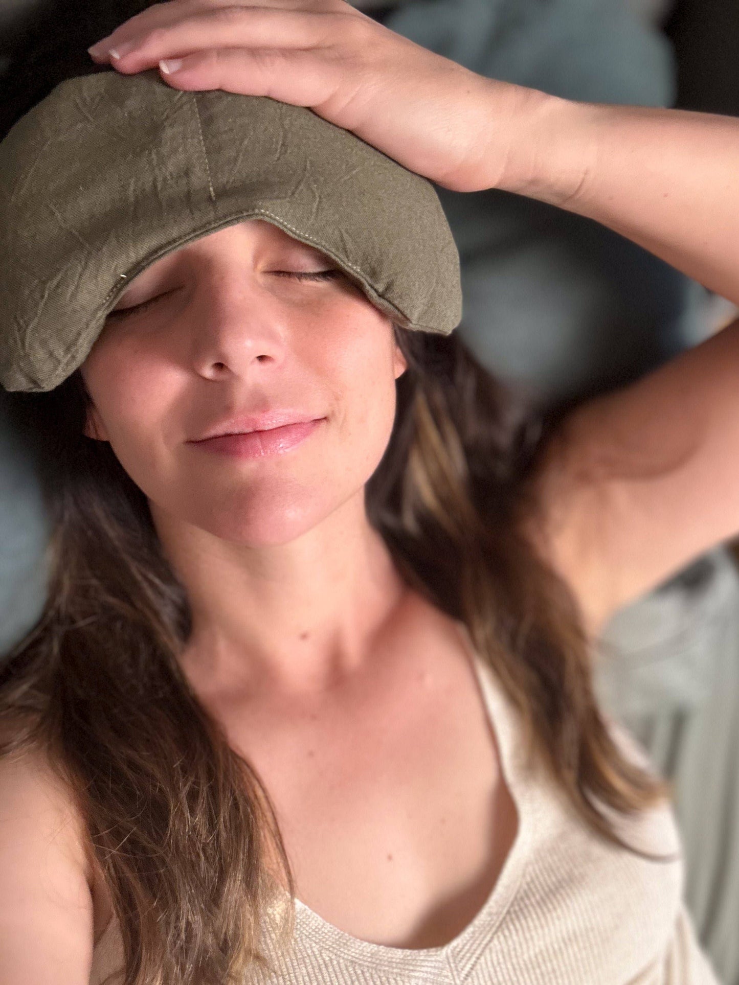 Slow North Weighted Eye Mask: Olive