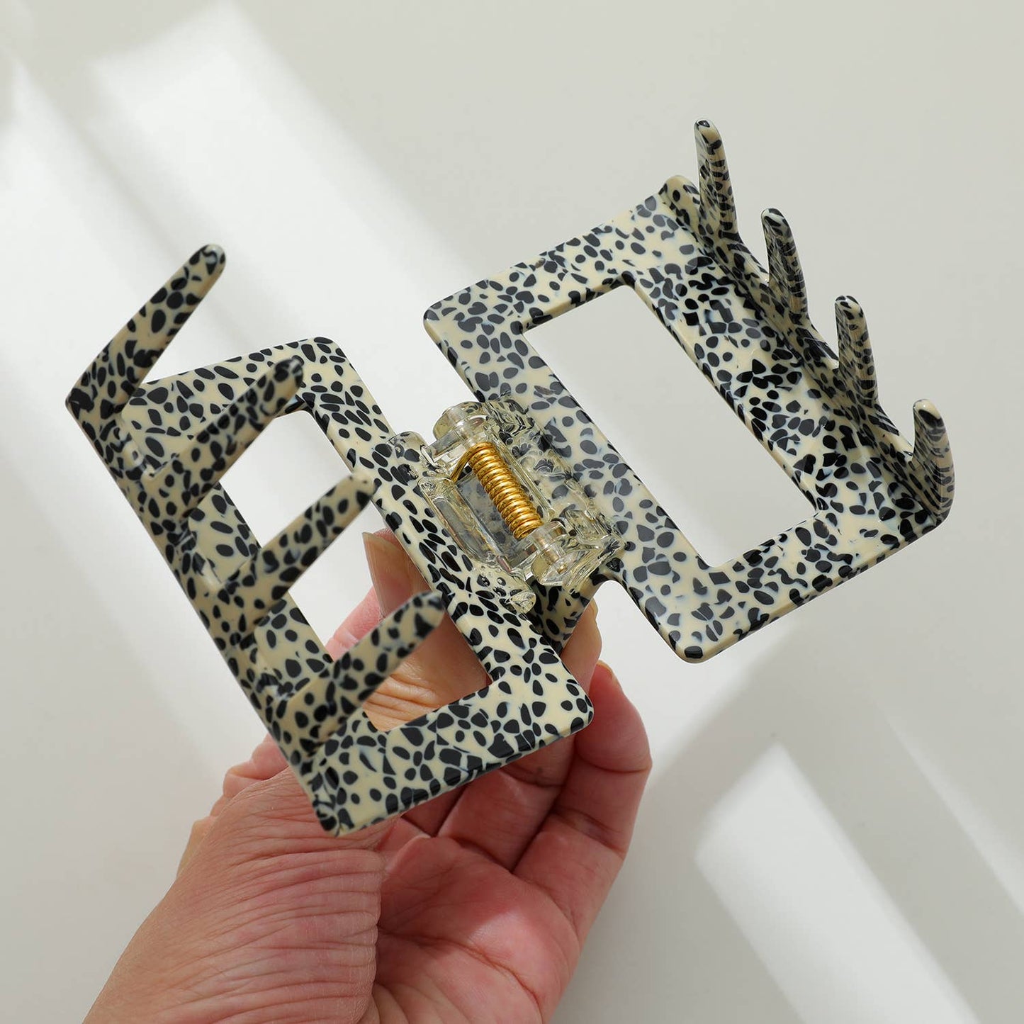 Simone Large Core Classic Square Claw Clip - Large: Assorted