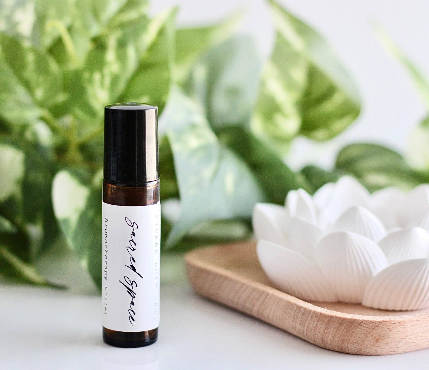 Sacred Space Aromatherapy Roller | Cleanse + Protect